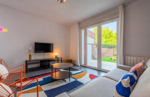 Croix Apartment | Maison 3 chambres avec jardin, proche métro
