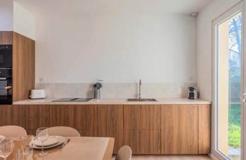Tourcoing House | Maison 3 chambres et 2 salle de bain avec jardin