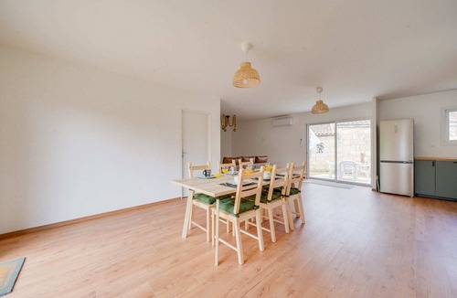 Neac House | Maison 3 chambres proche de Saint Emilion