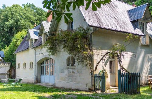 Chenehutte-Treves-Cunault Apartment | Maison 3 pièces - Dépendance du Château