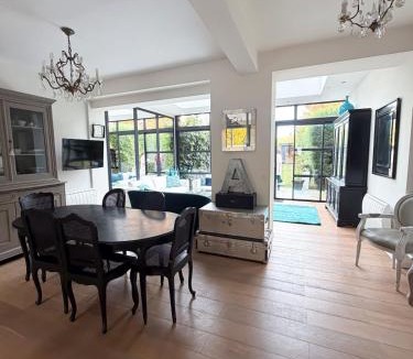 Marcq-en-Baroeul House | Maison 4 chambres avec jardin Marcq & Lille