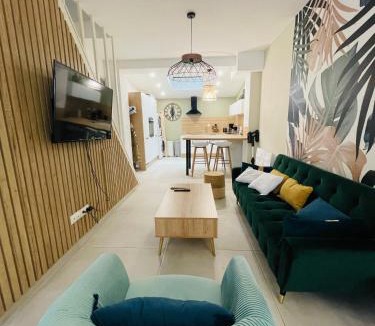 Croix Apartment | Maison 4 chambres Croix