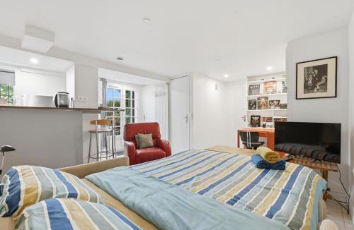 Issy-les-Moulineaux House | Maison 4 chambres - Vue Paris - 8 min Montparnasse
