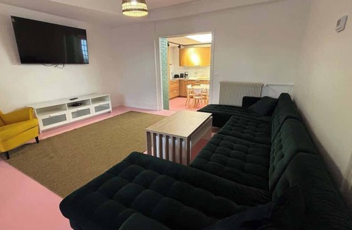 Arras House | Maison 5 chambres et parking gratuit