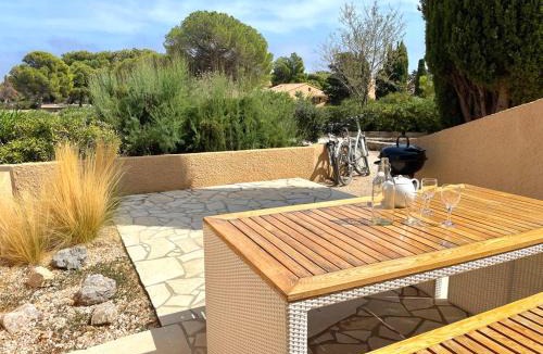 Fitou Apartment | Maison 5 pers - vue étang - nature - piscine