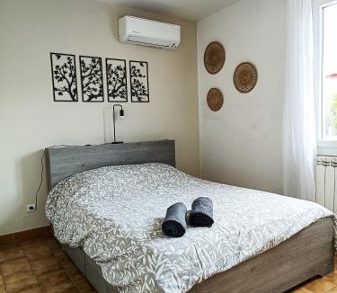Thuir Villa | Maison 6 pers, avec jardin, clim et pétanque