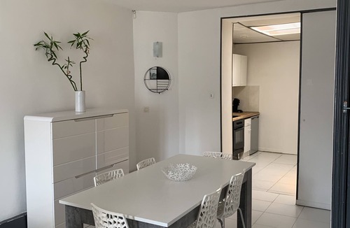 Haubourdin House | Maison 8 Personnes, Proches des Commodité Pour Rejoindre la Métropole Lilloise