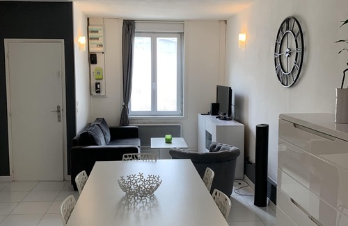 Haubourdin House | Maison 8 Personnes, Proches des Commodité Pour Rejoindre la Métropole Lilloise