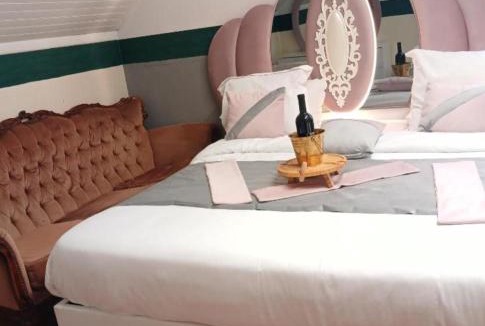 Tremblay-en-France House | Maison 8 pièces Spa jacuzzi Paris Airport CDG jardin arboré clos