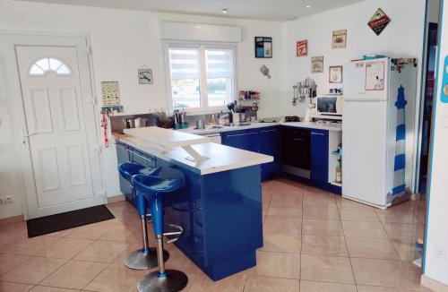 Saint-Germain-sur-Ay House | Maison a 400 m de la mer