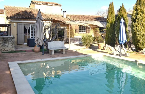 Entraigues-sur-la-Sorgue House | Maison avec piscine privée