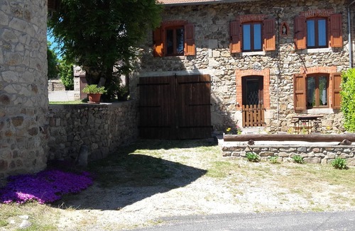 Craponne-sur-Arzon House | Maison a la Campagne