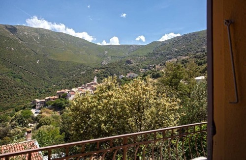 Palasca Villa | Maison A Luna