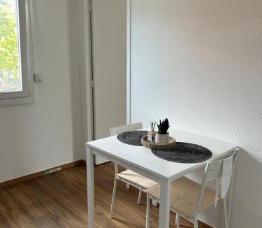 Bourgeonniere-Petit Port Apartment | Maison ADAR 101