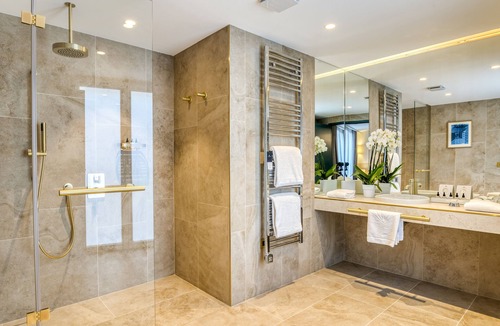 Nimes City Centre Hotel | Maison Albar Hotels L'Imperator
