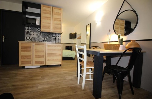 Aix-en-Provence Historic Centre Apartment | Maison Alfred - Arpille