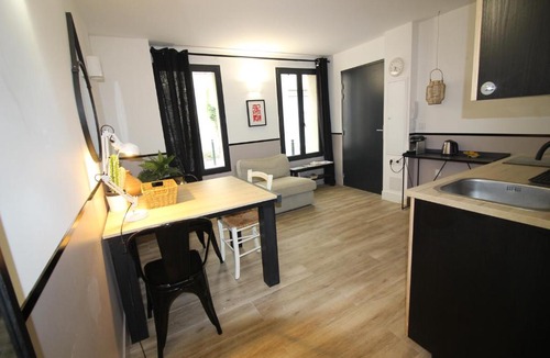 Aix-en-Provence Historic Centre Apartment | Maison Alfred - Arpille