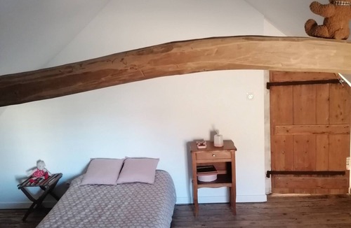 Soulaire-et-Bourg House | Maison Ancienne au Calme