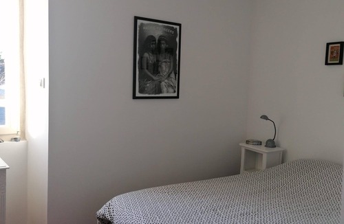 Soulaire-et-Bourg House | Maison Ancienne au Calme