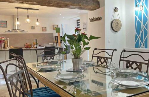 Reveillon House | Maison ancienne - 8 pers. - FR-1-497-185