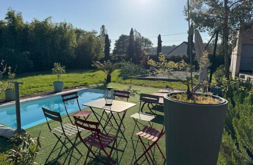 Buxeuil Villa | Maison ancienne moderne et design - 6 chambres 6 sdb - avec piscine et grand parc