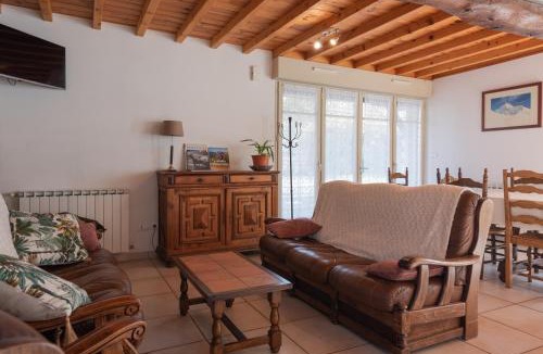 Arcizans-Avant House | Maison Anthian