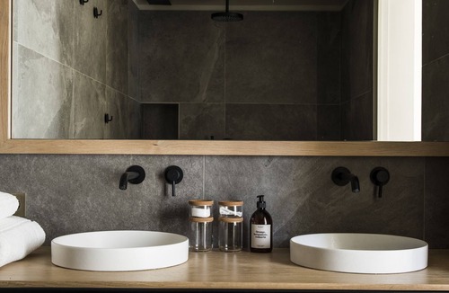 Uriage-les-Bains Hotel | Maison Aribert