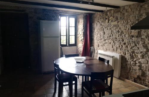 Cordes-sur-Ciel House | Maison atypique à Cordes-Sur-Ciel 2 chambres