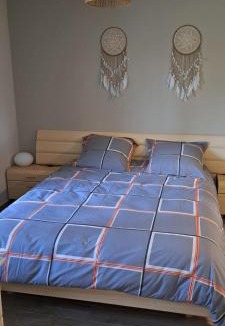 Tours-sur-Marne House | Maison Au 14