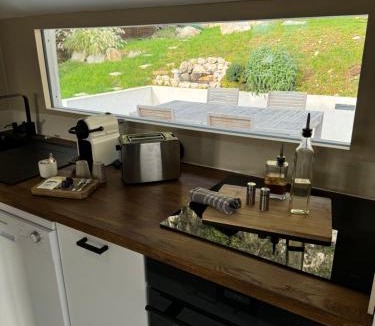 Rochefort-sur-Nenon Villa | Maison au bord de l'eau Les Roches