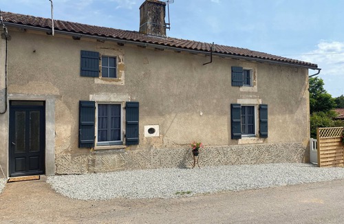 Pressac House | Maison au Cœur de la Ferme