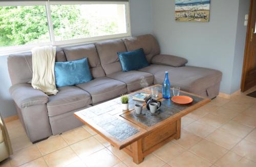 Le May-sur-Evre House | Maison au calme avec jardin & étang 25 min du Puy du F