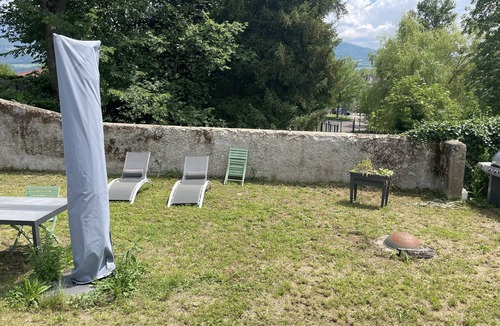 Meylan House | Maison au Calme Dans un Écrin de Verdures, Proche des Trois Massifs
