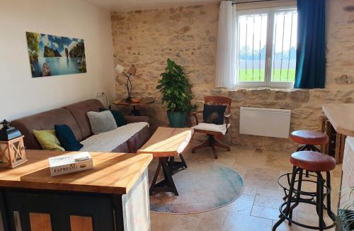 Caderousse Apartment | Maison au calme en campagne sans ménage à faire