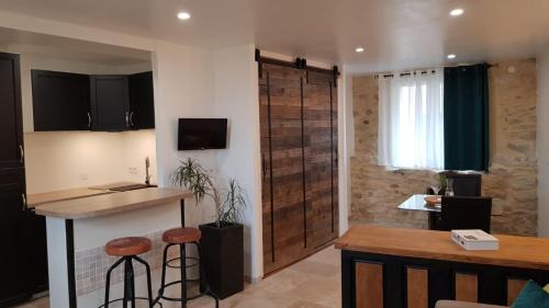 Caderousse Apartment | Maison au calme en campagne sans ménage à faire