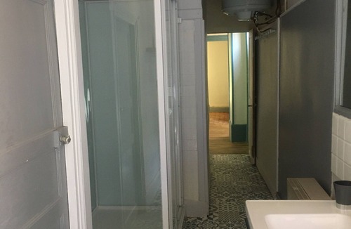 Le Donjon House | Maison au Calme