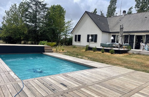 Vair-sur-Loire House | Maison au Calme Avec Piscine et Grand Jardin