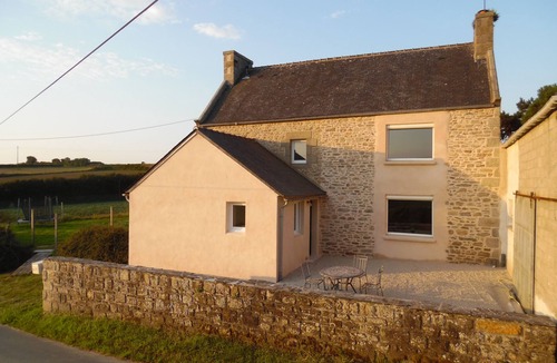 Santec House | Maison au Calme, Proche de la mer