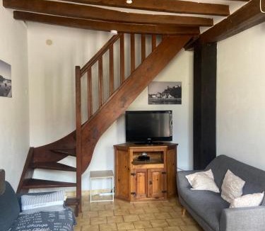 Pouancay House | Maison au carrefour des terroirs