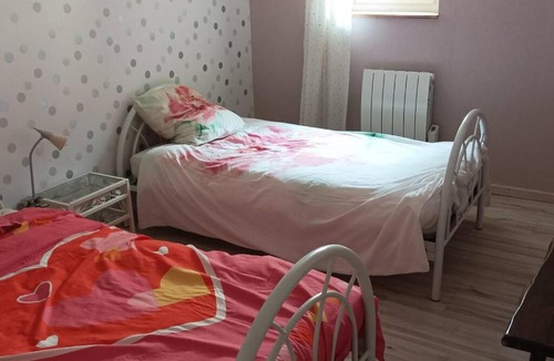 Quingey House | Maison au centre de Quingey