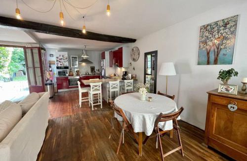 Vitre House | Maison au pied du Chateau