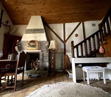 Dauzat-sur-Vodable House | Maison auvergnate
