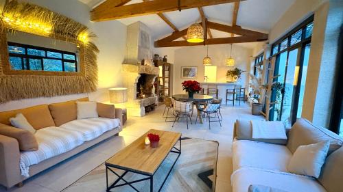 Les Baux-de-Provence House | maison aux Baux de Provence