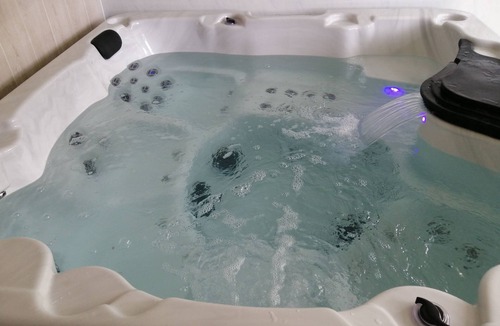 Tournemire House | Maison Avec Jacuzzi Proche de Roquefort