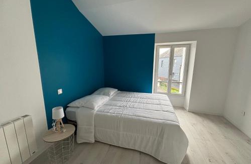 Courlay House | Maison avec courette