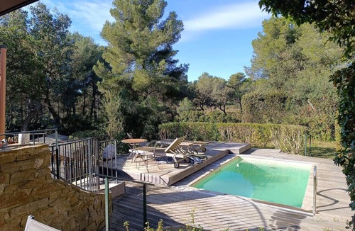 Cabasson House | Maison avec piscine et jacuzzi, proche plage