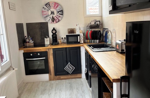 Neuvy-sur-Barangeon House | Maison avec cour