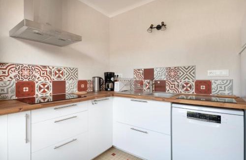 Tharon-Plage House | Maison avec jardin à 140m de la Plage