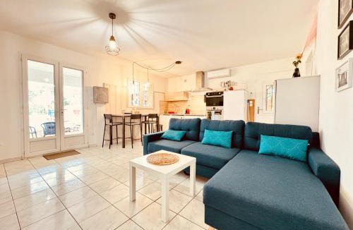 Ventenac-en-Minervois Apartment | Maison avec piscine-climatisation-jardin