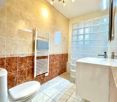 Ventenac-en-Minervois Apartment | Maison avec piscine-climatisation-jardin